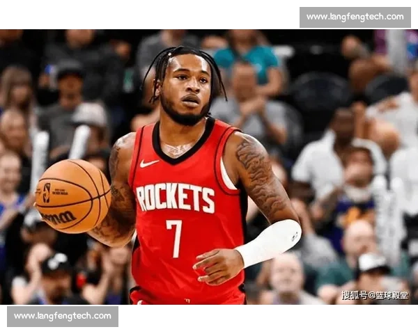 火箭对决尼克斯全场录像回顾攻防博弈与关键时刻解析球星表现盘点